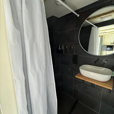 The Hazel House بيت ضيافة