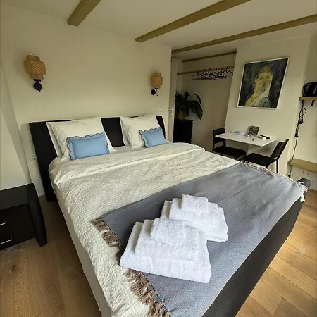 Konukevi The Hazel House 3*
