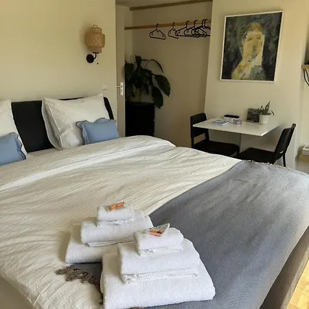 The Hazel House Bed and breakfast